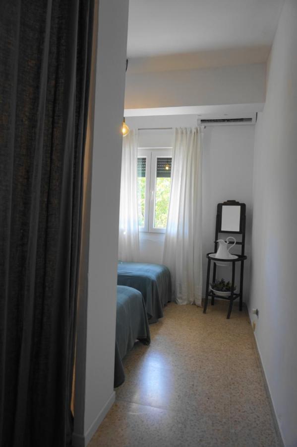 Apartamentos IMPLUVIUM plaza del Parador Mérida Exterior foto